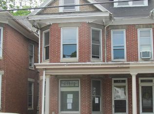 112 N Broad St, Waynesboro, PA 17268