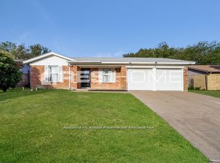 6517 Wooddale Dr, Watauga, TX 76148
