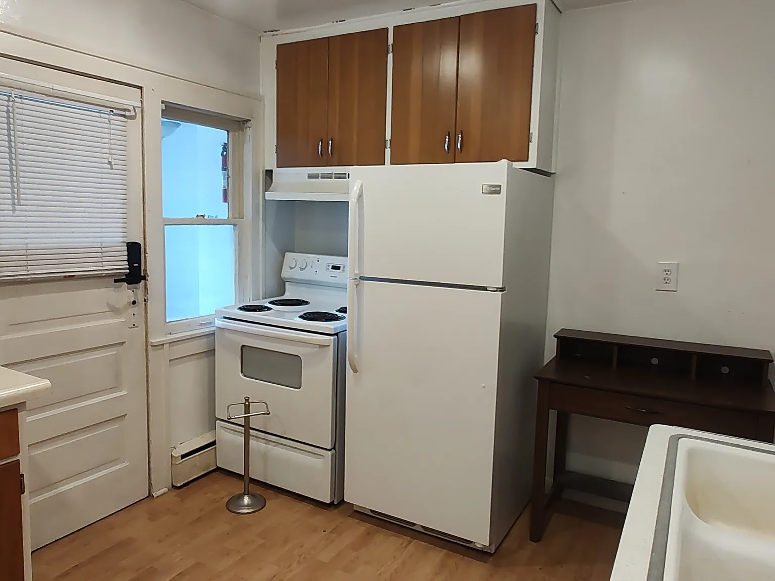 1021 Walton Avenue - 2 — Photo 4