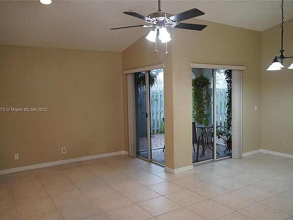 3rd image of 1545 Springside Dr
