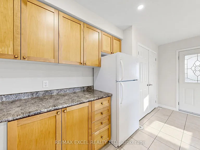 11 Peony St — Photo 25