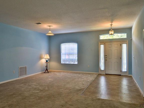 4th image of 22 Prescott Ln