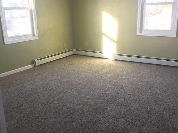 3rd image of 110 Jenkins St