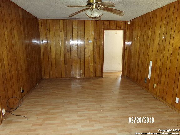 2nd image of 2406 Marilyn Kay St