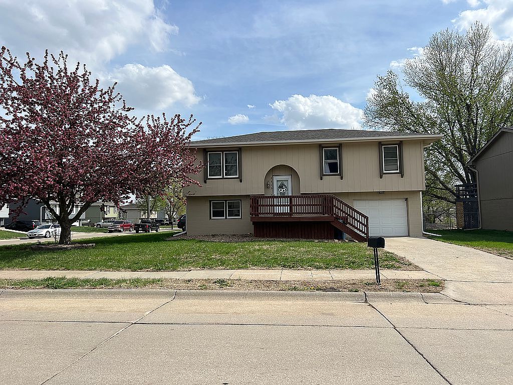 2715 Ella St Beatrice NE 68310 Zillow