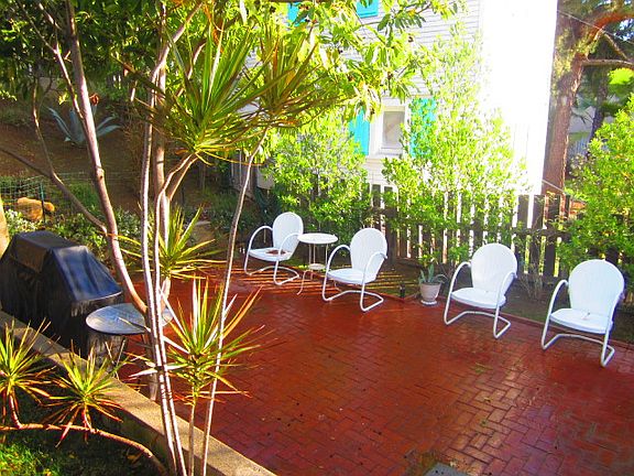 3rd image of 3882 Wawona St