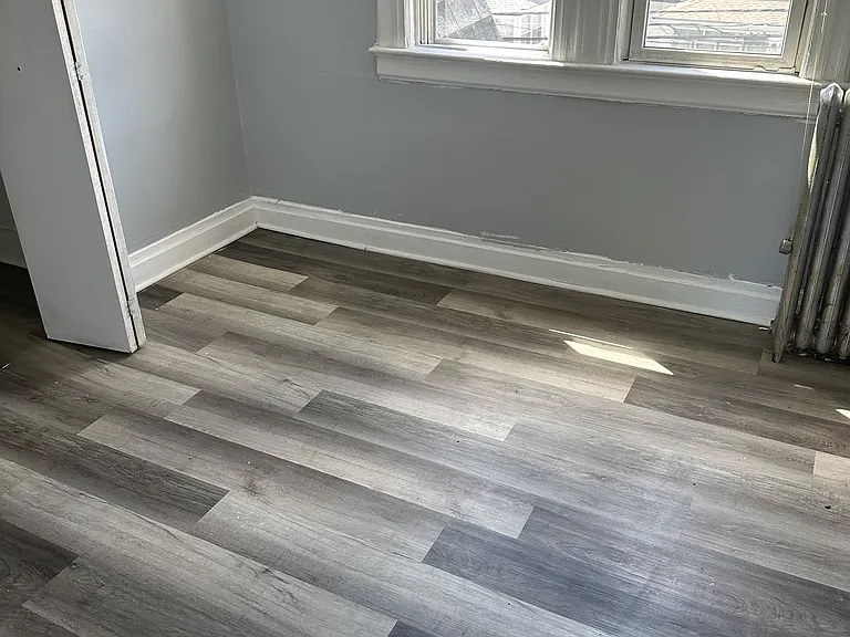 106 Rollinson St — Photo 11
