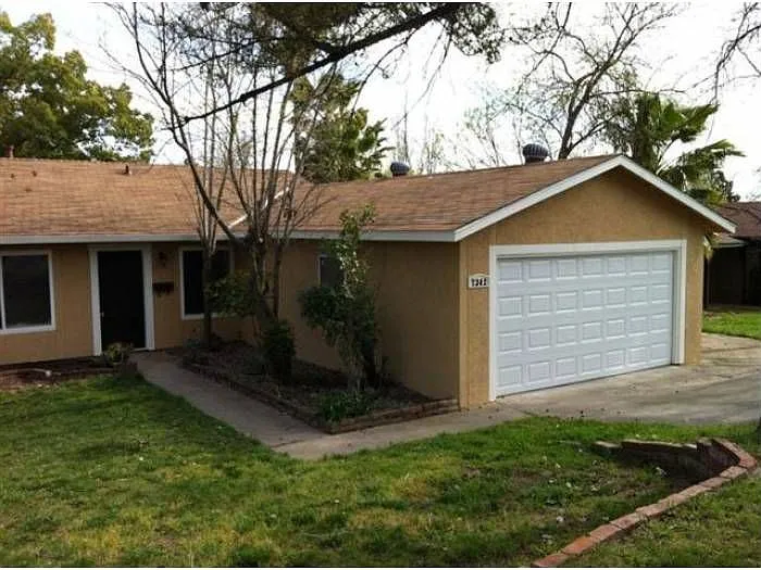 7342 Woodruff Way photo 1