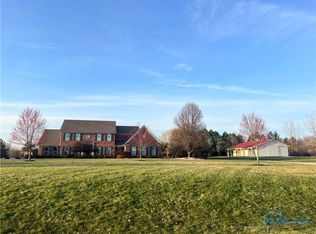 9066 Pierce Dr, Findlay, OH 45840