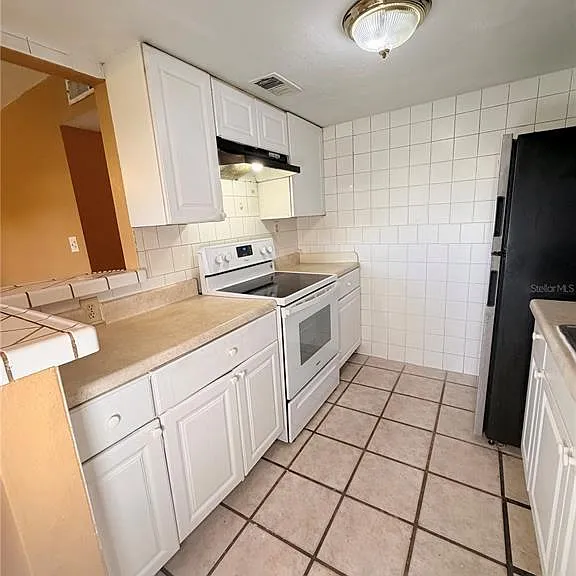 1440 Holden Ave #B12 — Photo 7