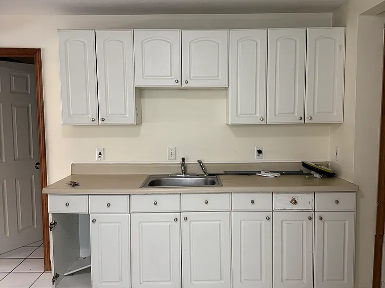 224 Hamilton St #2R — Photo 13