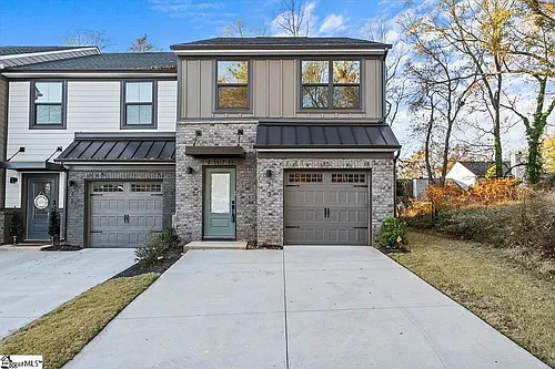 73 Connaught Ct Photo 1