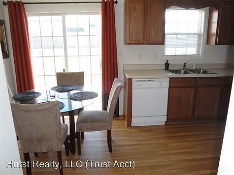 3rd image of 106 E Coopers Ct