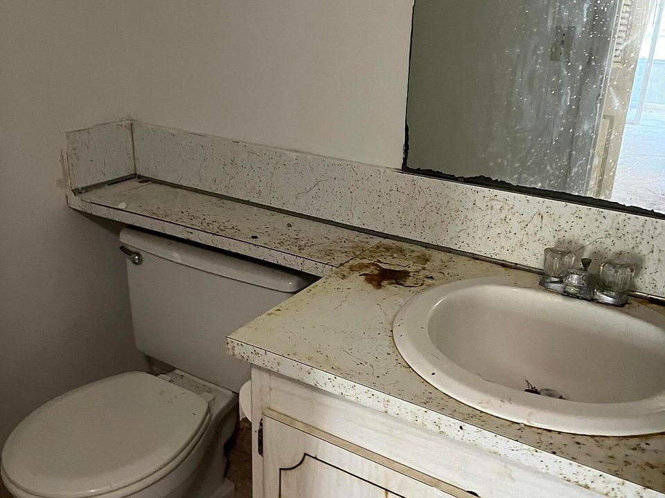 2nd image of 234 Sheffield J