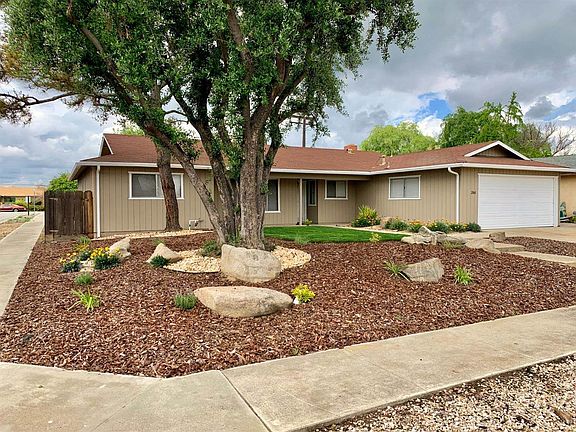 2nd image of 2840 Julia Cir