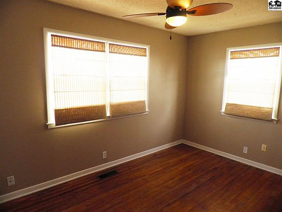 4th image of 1003 W 20th Ave