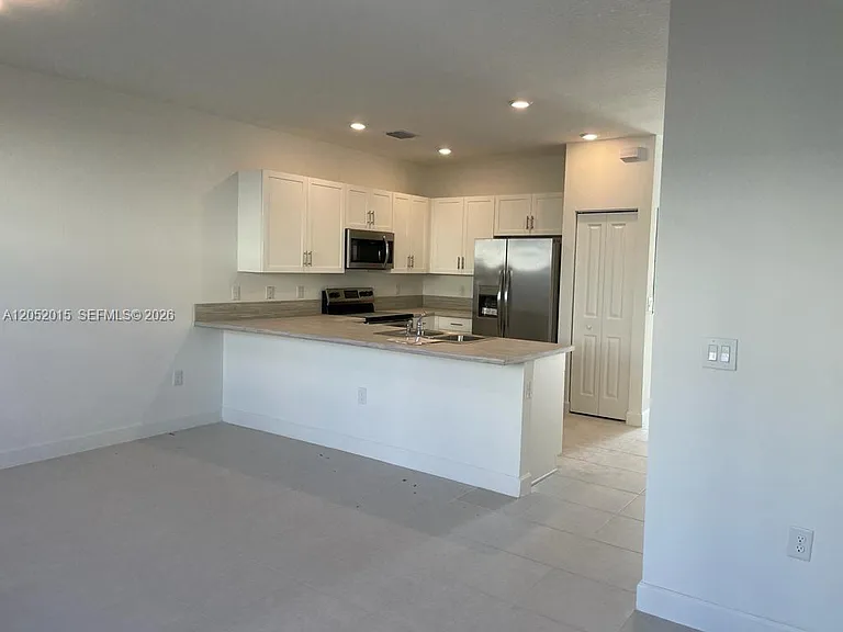 825 NE 211th St #825 — Photo 9