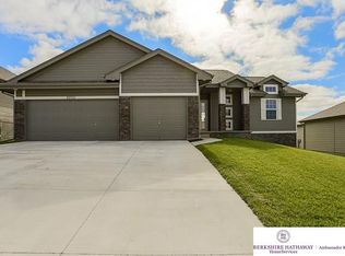 16372 Mormon St, Bennington, NE 68007