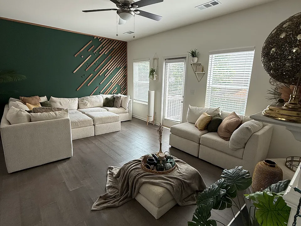 963 Society Cir SW