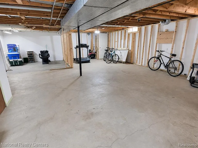 3621 Bates Dr — Photo 21