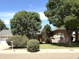 1812 W Briscoe Ave, Artesia, NM 88210