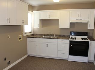 1425 W Pine Ave, El Dorado, KS 67042