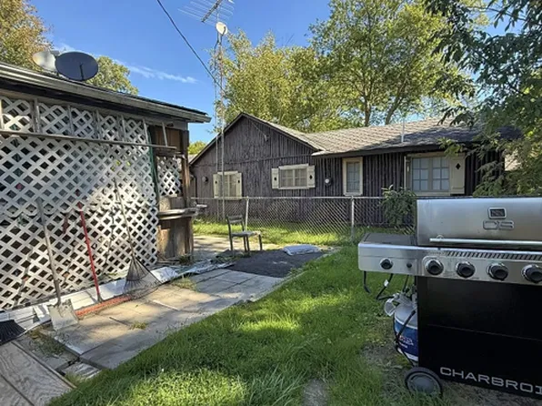 7352 Southwood Rd, Lexington, MI 48450