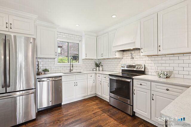 1st image of 122 Heritage Village #B