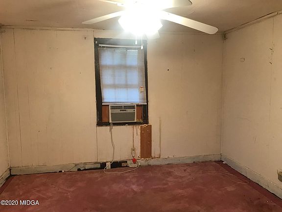 5th image of 3044 Oakdale Ave