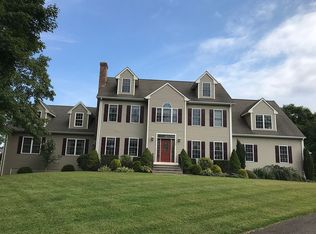 Long Hill Rd, Guilford, CT 06437