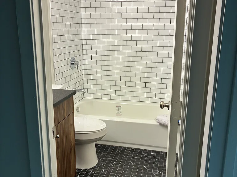 806 Wedgewood Way — Photo 12