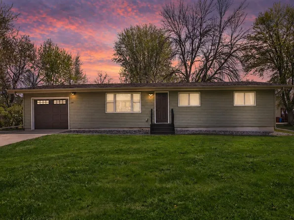 301 5th Ave NE, Blooming Prairie, MN 55917