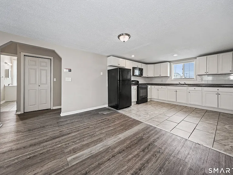 21 Hawkins St #3 — Photo 11