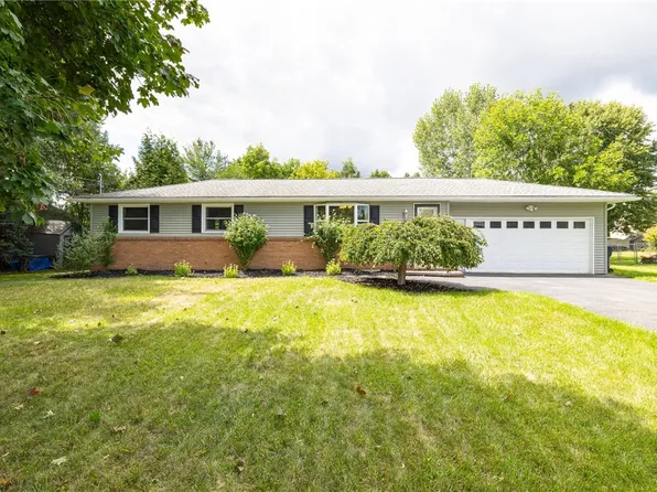241 Golden Rd, Rochester, NY 14624