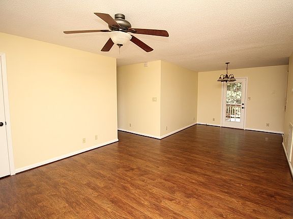 2nd image of 843 Princeton Cir