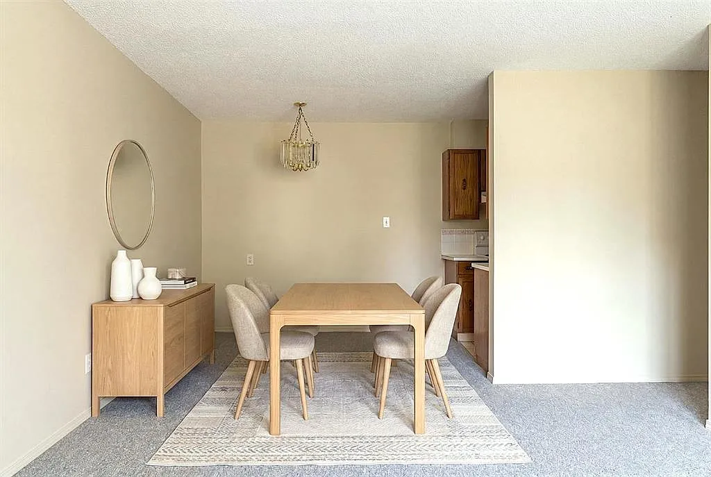 Bright Condo in fantastic location! Close to all amenities! (CP000) — Photo 3