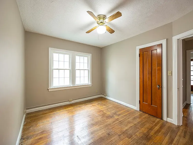 3567 Gridley Rd #UP — Photo 22