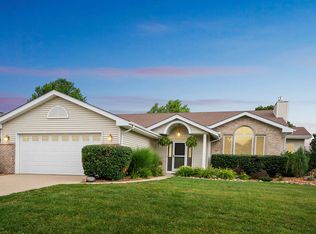 1528 Justice Dr, Crown Point, IN 46307