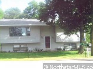 1032 W Lake Cowdry Rd NW, Alexandria, MN 56308