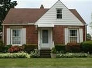 10710 Penfield Ave, Garfield Heights, OH 44125