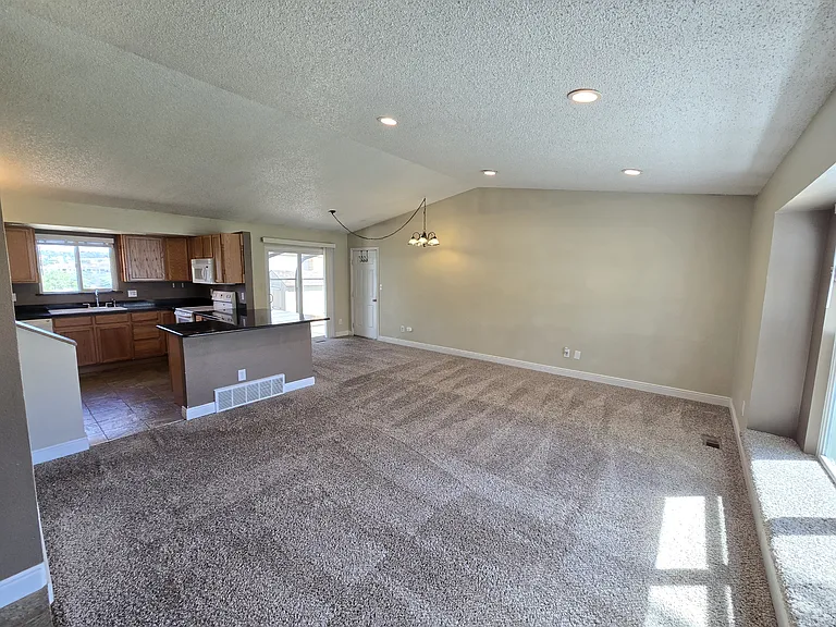 6526 Charter Dr — Photo 5
