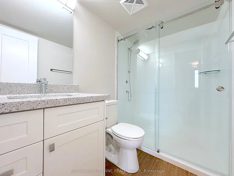 165 La Rose Ave #916 — Photo 15