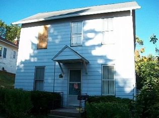 835 15th St #A, Moline, IL 61265