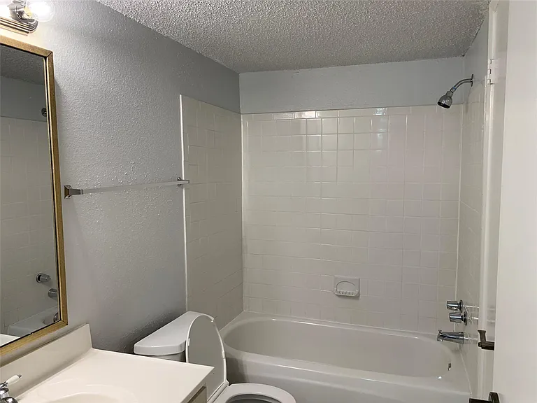 13002 Leader St #1/904 — Photo 8