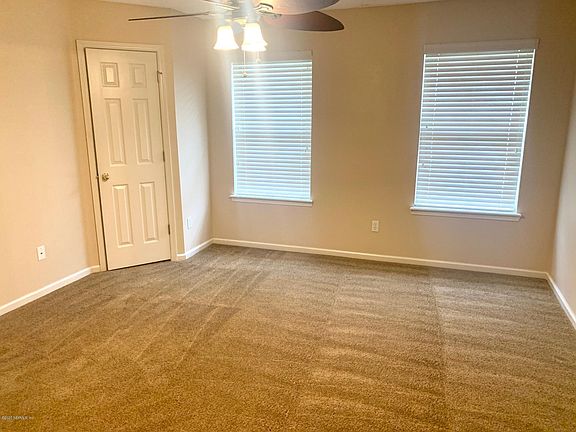 5th image of 1102 Southern Mill Ct