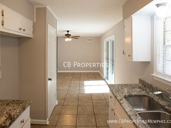 3rd image of 3576 W Big Bend Dr