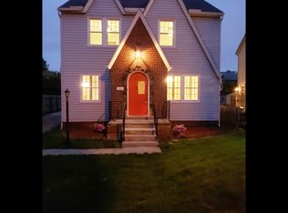 1007 Helmsdale Rd, Cleveland Heights, OH 44112