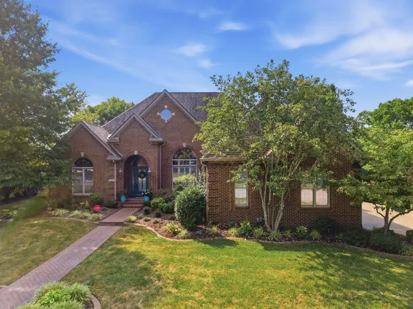 913 Cabernet Dr, Berea, KY 40403