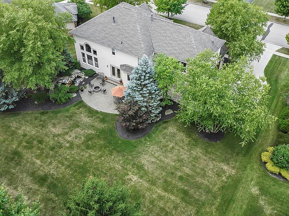 4th image of 9411 Creighton Dr