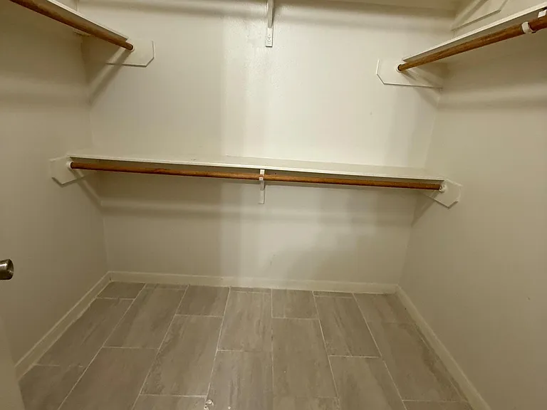 Walk-in closet
